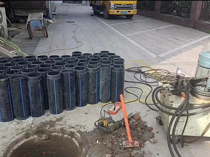 江华PE置换管厂家 DN315置换管 非开挖管短管置换